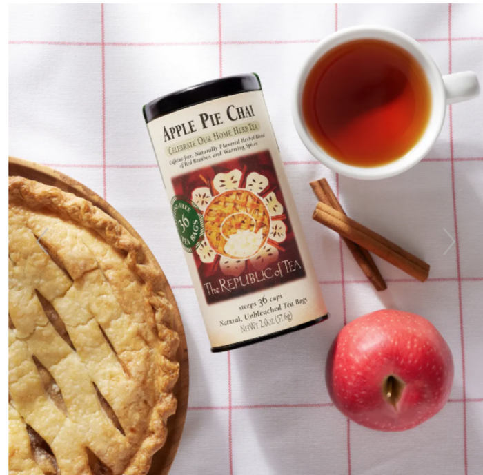 Apple Pie Chai Tea lifestyle pic