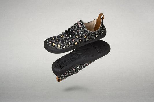 wildling-shoes-AOPRI-LEO-BLACK-A-01.jpg