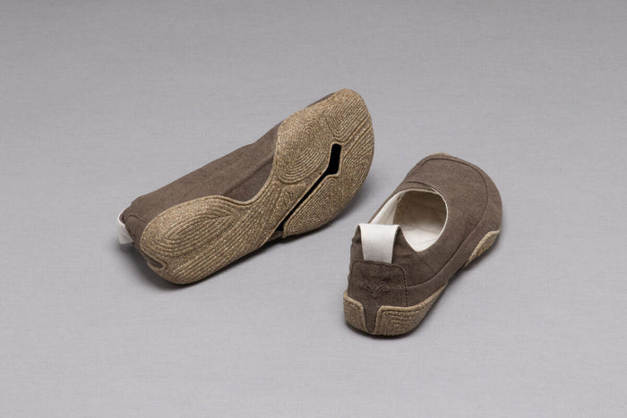 wildling-shoes-CAHOR-taupe-02.jpg