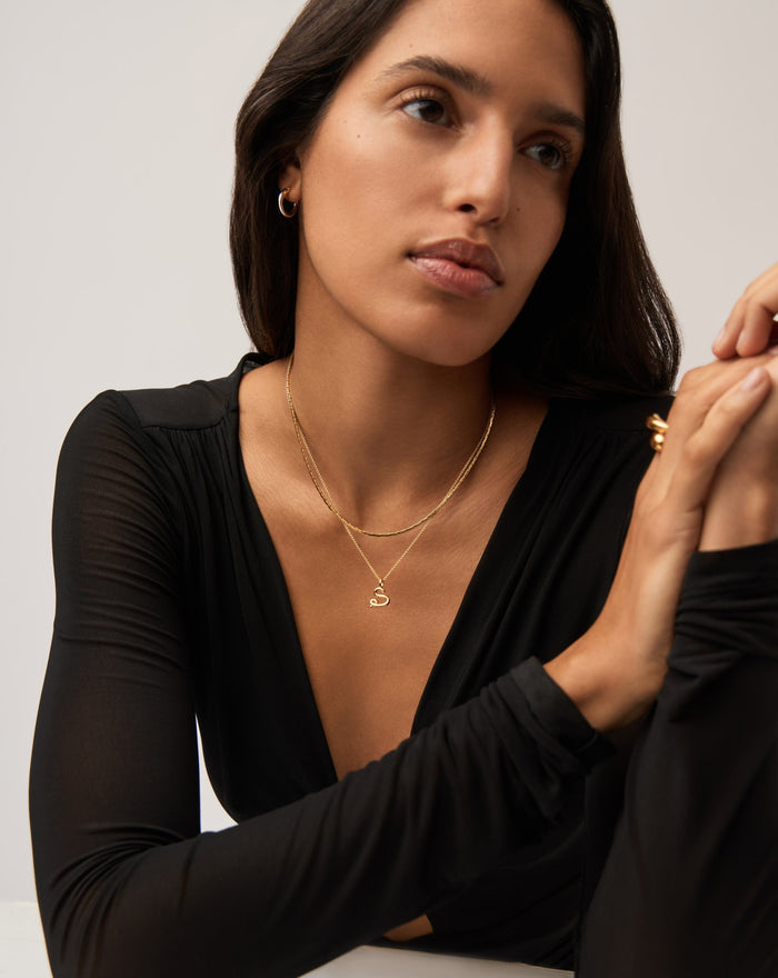 Curly Molten Mini Initial Necklace - S | 18ct Gold Vermeil Necklaces Missoma