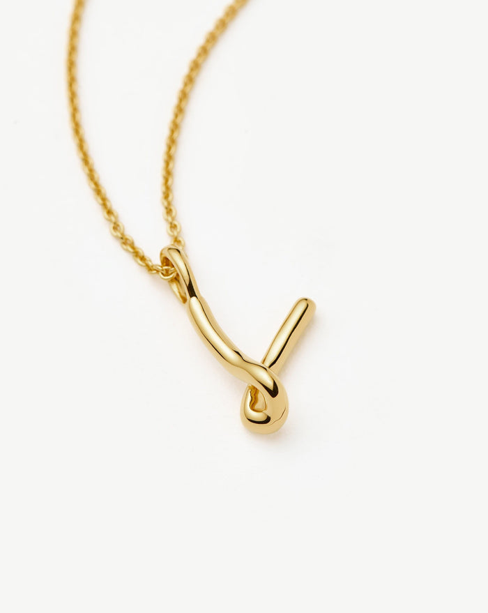 Curly Molten Mini Initial Necklace - V | 18ct Gold Vermeil Necklaces Missoma