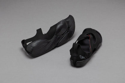 wildling-shoes-FEDER-black-RW-02.jpg