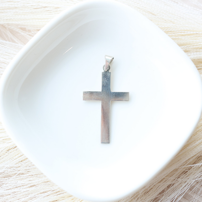 Medium Flat Cross Pendant