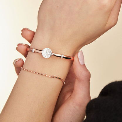 stars-clip-bangle-bracelet-AA736322SRTT_665266c2-c93b-463f-9d55-f33f40573bdc