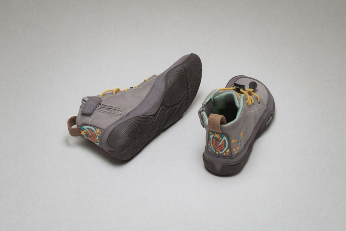 wildling-shoes-XELEB-Kids-02.jpg